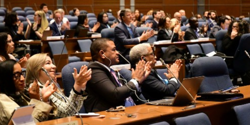 Governments and industry work to improve air travel for persons with disabilities 